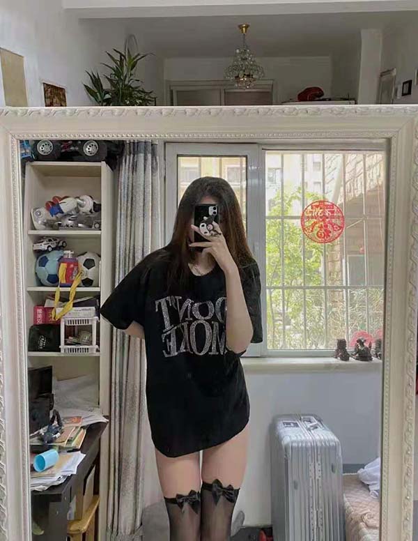 伦敦伴游大学生